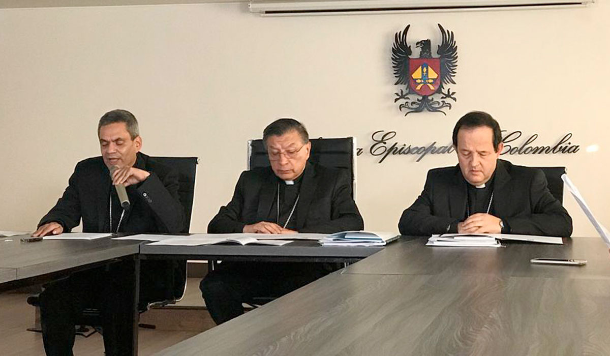 Obispos invitan a los colombianos a no desfallecer y seguir buscando caminos de paz