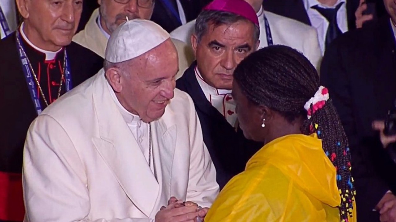 Mujeres comparten duro testimonio con el Papa Francisco