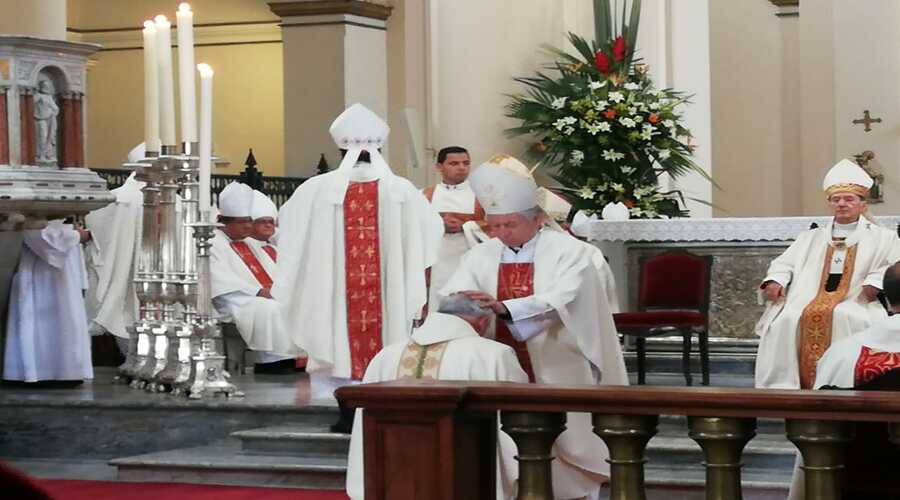 Ordenación Episcopal de Mons. Luis Augusto Campos 